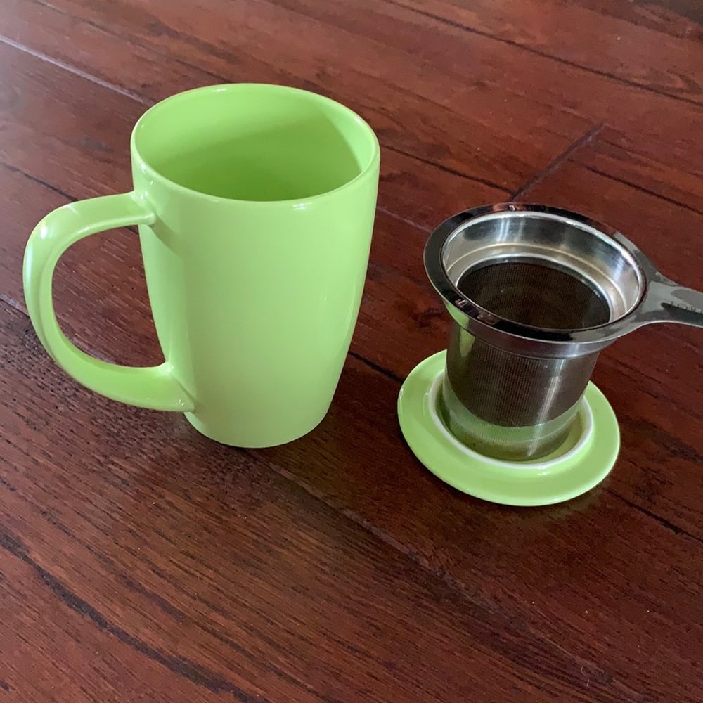 Green forlife tea steeping mug